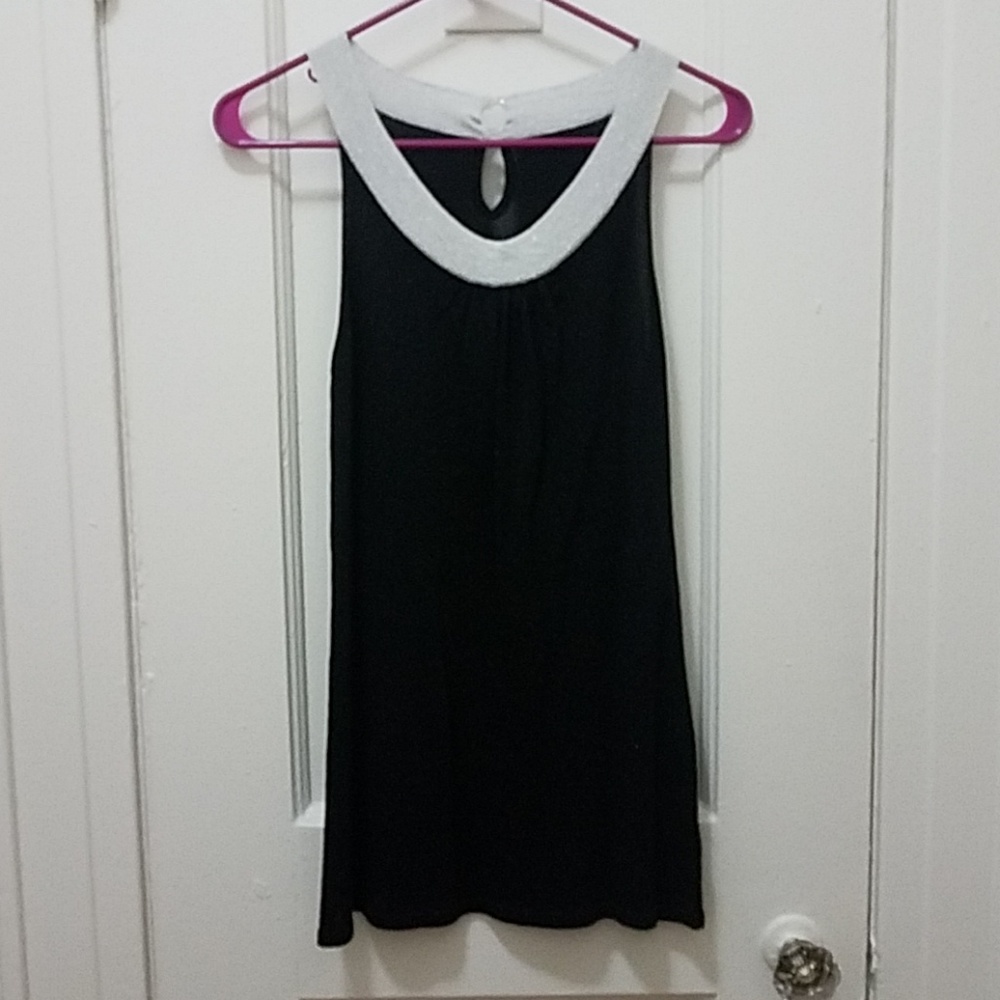 Sleeveless Sparkling Blouse